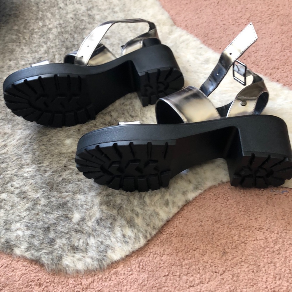 Guess sandals - Picture 2 of 2